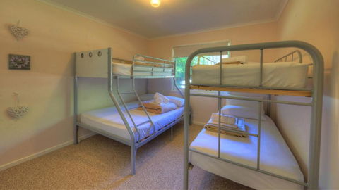 Big4 Porepunkah Holiday Park - C Tourism 1