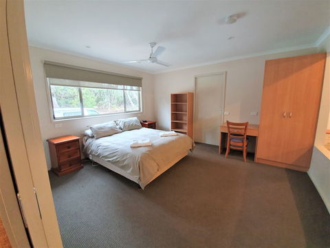 Waterfront Retreat At Wattle Point - C Tourism 4