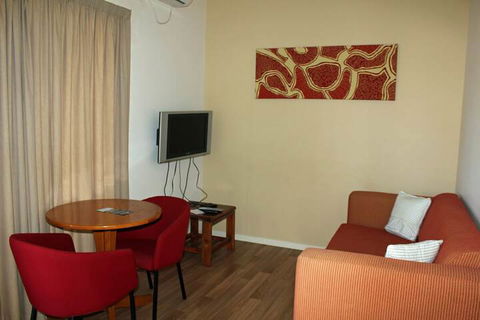 Australian Motor Homes Tourist Park - C Tourism 7