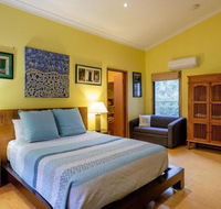Five Bimba Tractor House - C Tourism
