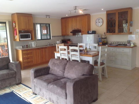 Breakaway Farmstay - C Tourism 4