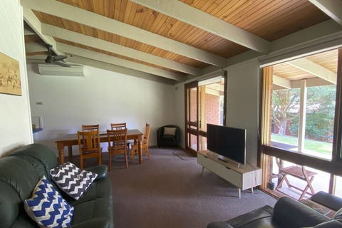 Kiewa Country Cottages - C Tourism 7