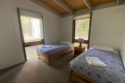 Kiewa Country Cottages - C Tourism 6