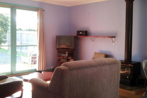 Anglesea Backpackers - C Tourism 3