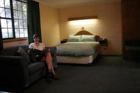 Bridport Bay Inn - C Tourism 4