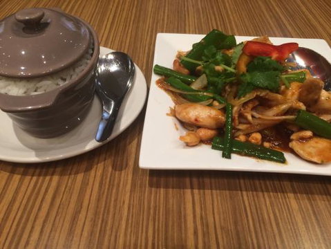 Sattahip Thai Restaurant - C Tourism 0