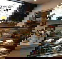 Curator 23 - C Tourism