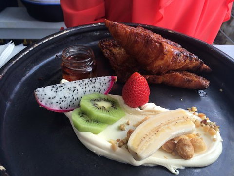 Balmoral Boatshed - C Tourism 0