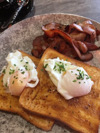 Caffeine Bistro - C Tourism 0