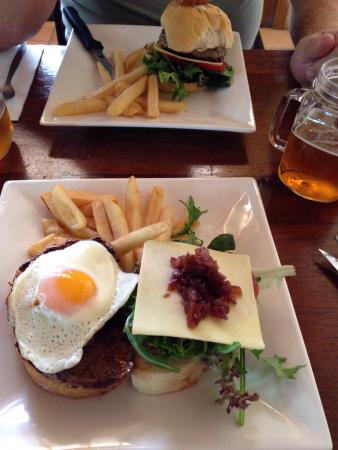 Glenrowan Hotel - C Tourism 0