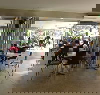 Sal's By The Lake - C Tourism