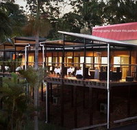 Pasfields Restaurant Bar  Deck - C Tourism