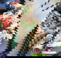 Thai Season Cafe and Restaurant - C Tourism