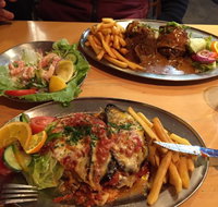 Papadino's Katoomba Pizzeria and Family Restaurant - C Tourism