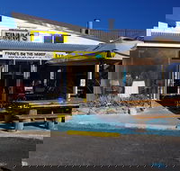 Finny's By The Wharf - C Tourism