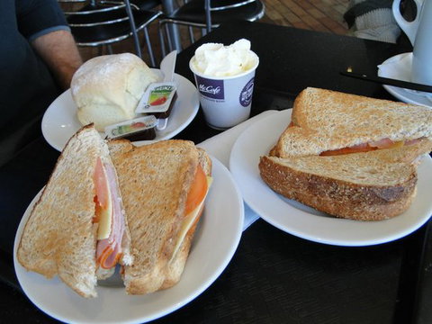 McDonald's - C Tourism 0