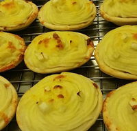 Sutton's Bakery - C Tourism