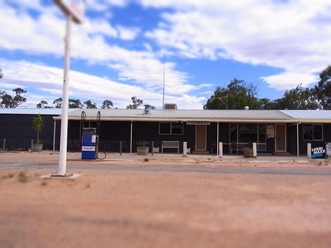 Coombah Roadhouse - C Tourism 0