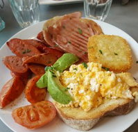 Hot Pop Cafe - C Tourism