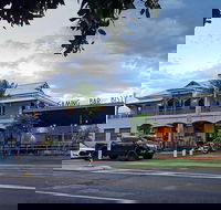 Commercial Hotel Redbank - C Tourism