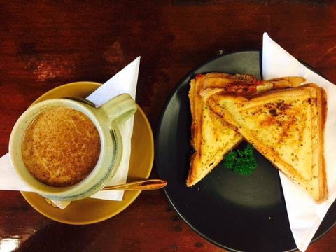 Mumma Sab's - C Tourism 0