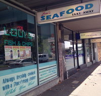 Loui's Seafood - C Tourism