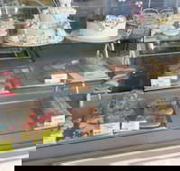 Sunbeam Cakes - C Tourism