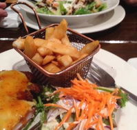 Three Little Pigs Tavern - C Tourism