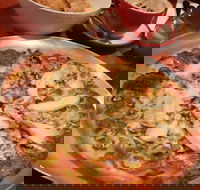 Nicks Pizza - C Tourism