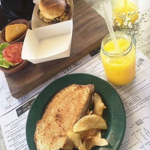 Hello Cafe - C Tourism 0