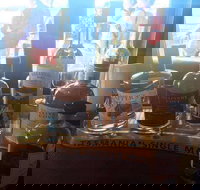 Bruny Island Smokehouse  Wine Bar - C Tourism