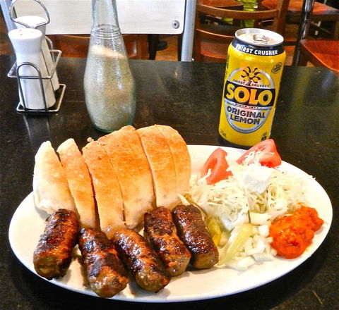 Ditzy Dani's Cafe - C Tourism 0