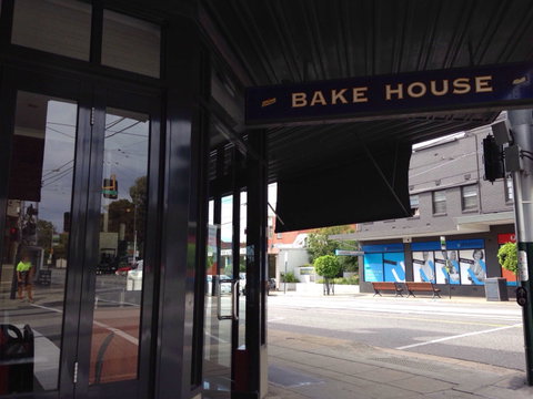 Ionsky's Bake House - C Tourism 0