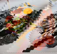 Lazy Moes - Caroline Springs - C Tourism