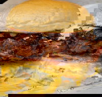 Sneaky Burger - C Tourism