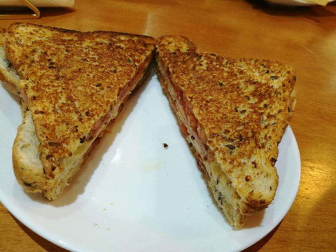 Philippine Magic Cafe - C Tourism 0