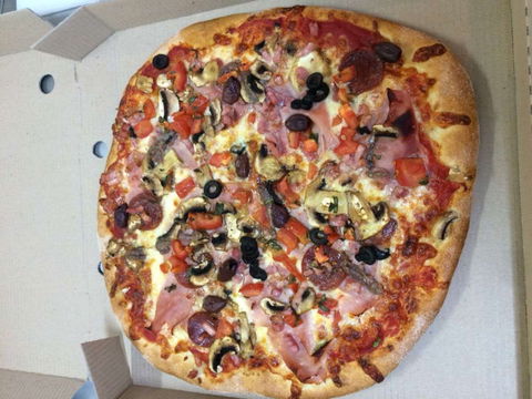 Al Taglio Woodfire Pizzeria - C Tourism 0