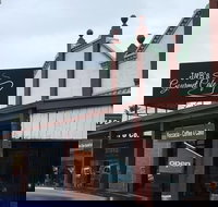 J and B's Gourmet Caf - C Tourism