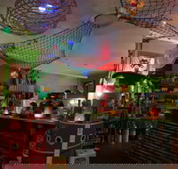 Tupe-Aloha Bar  Grill - C Tourism