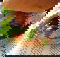 Boom Boom Burgers - Coolangatta - C Tourism