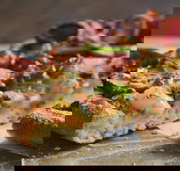 Domino's - Lyndhurst - C Tourism