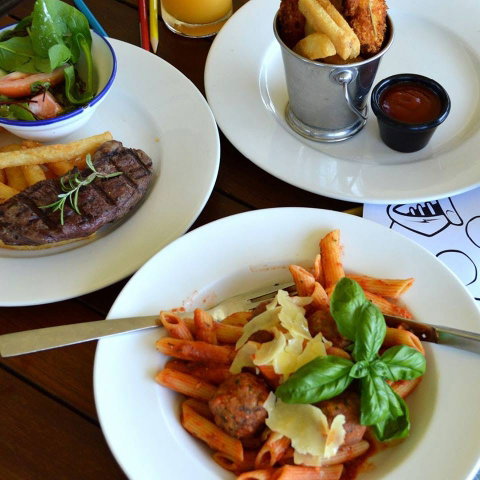 Indigo – Eats, Treats & Bar - C Tourism 0