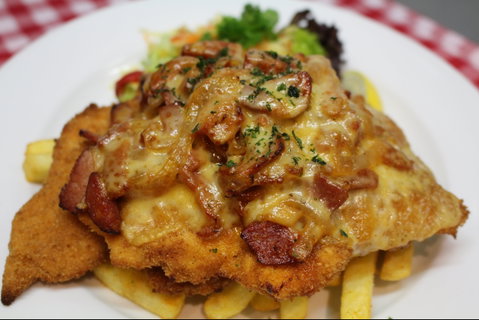 Austrian Schnitzelhaus Erina - C Tourism 0