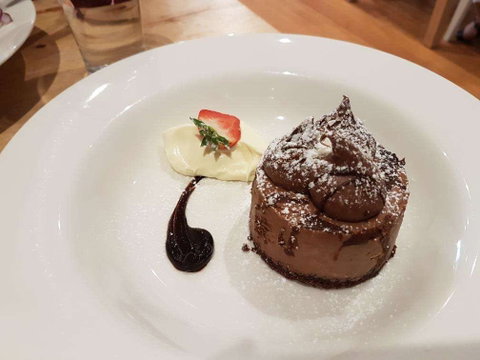 Fred & Bet's Cafe - C Tourism 0