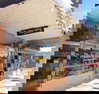 Madam Curry - C Tourism