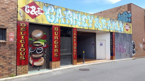 Carney & Earl's - C Tourism 0