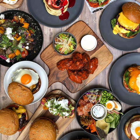 Dizy's - C Tourism 0