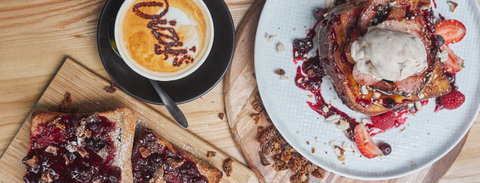 Dizy's - C Tourism 1