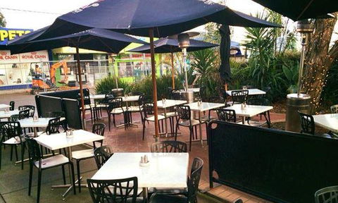 Montania Cafe Bar Restaurant - C Tourism 7