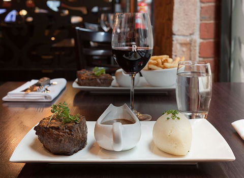 Stonelea Restaurant - C Tourism 20